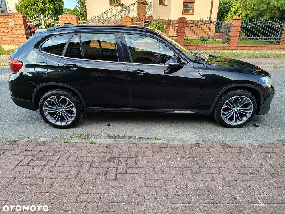 BMW X1 sDrive16d Sport Line - 9