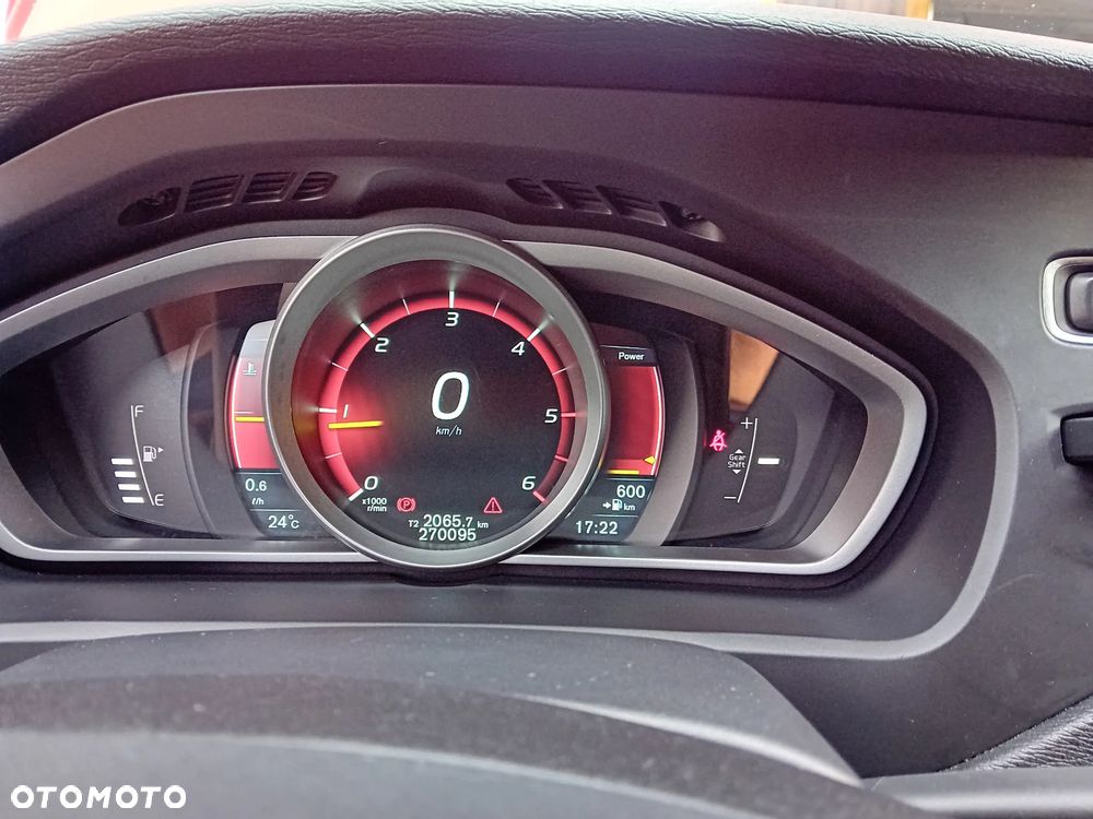 Volvo V40 D2 Drive-E R-Design Momentum - 14