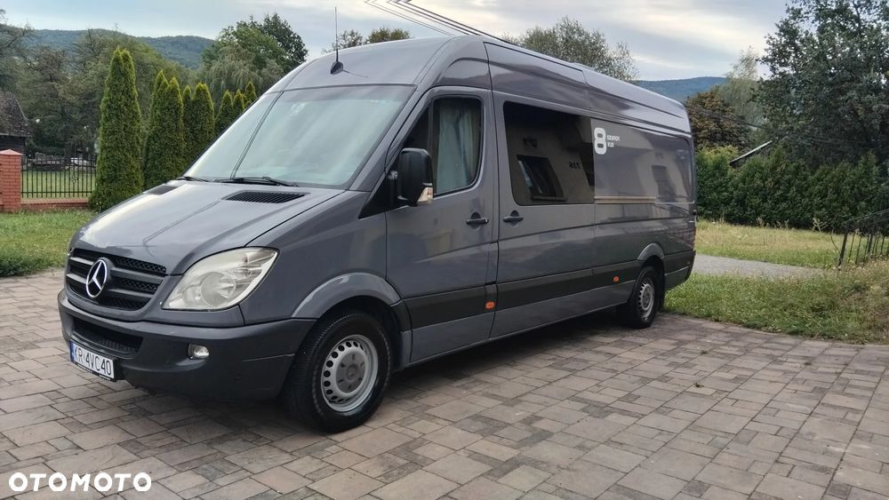 Mercedes-Benz Sprinter - 1