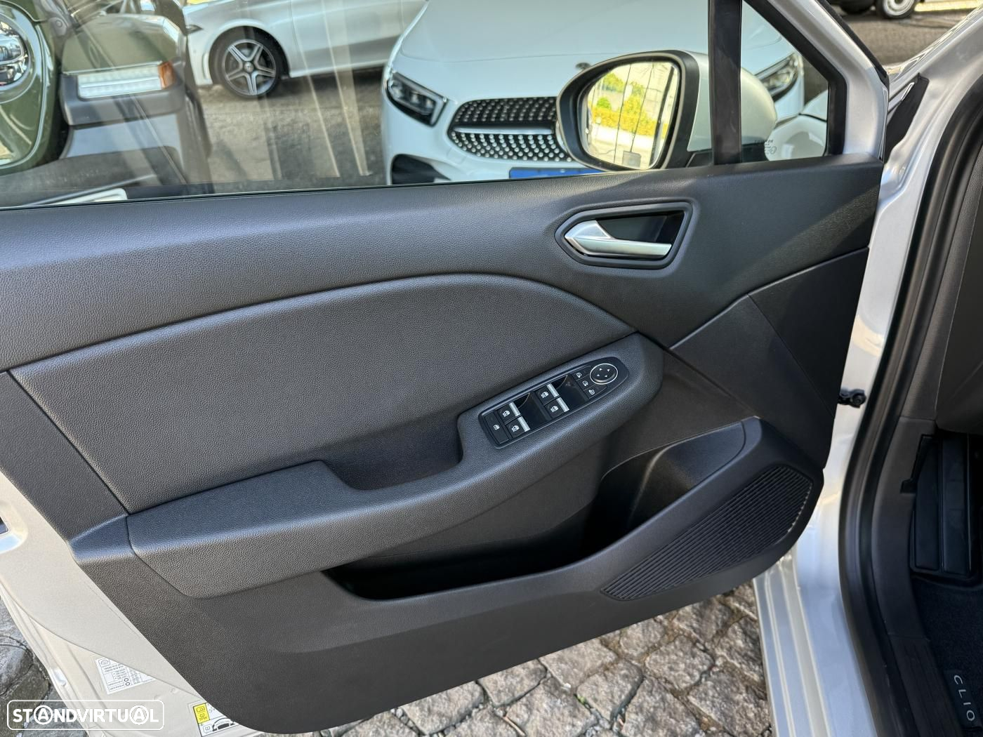 Renault Clio 1.0 TCe Intens Bi-Fuel - 19