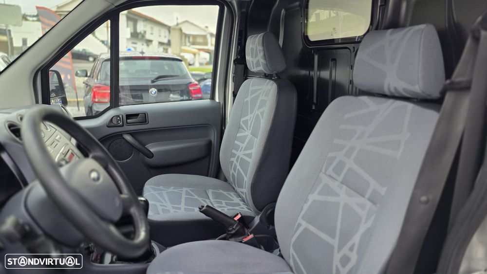 Ford Transit Connect - 8