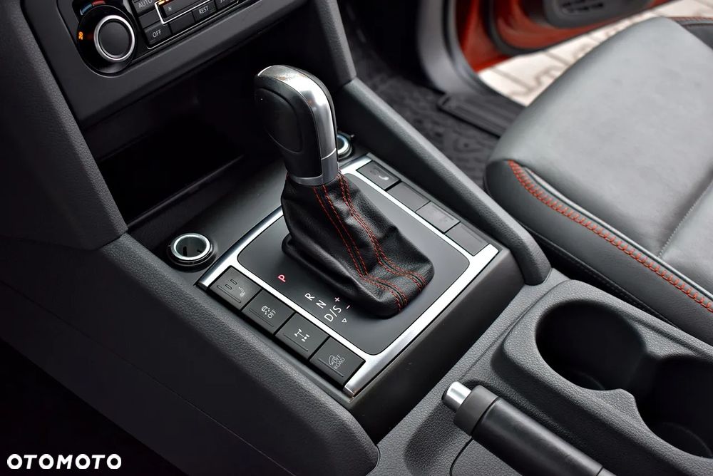 Volkswagen Amarok 2.0 BiTDI Autm Canyon - 7