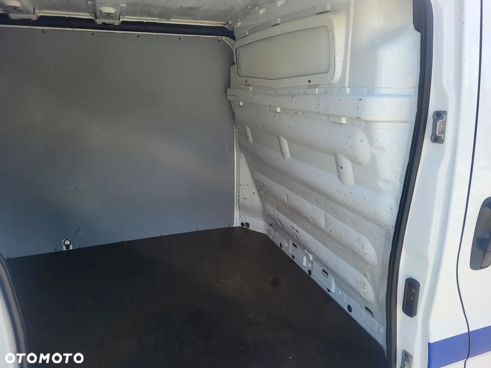 Renault Trafic - 31