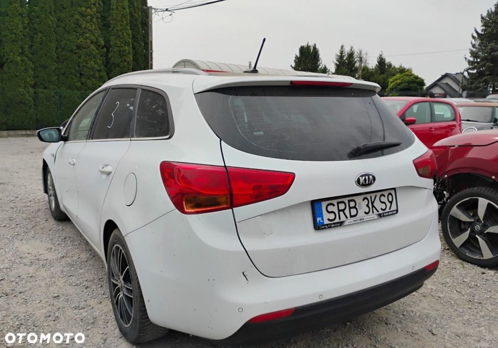 Kia Ceed - 5