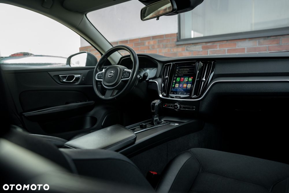 Volvo V60 D4 Drive-E Momentum - 29