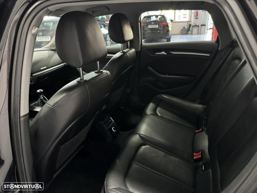 Audi A3 Sportback 30 TFSI S-line - 45