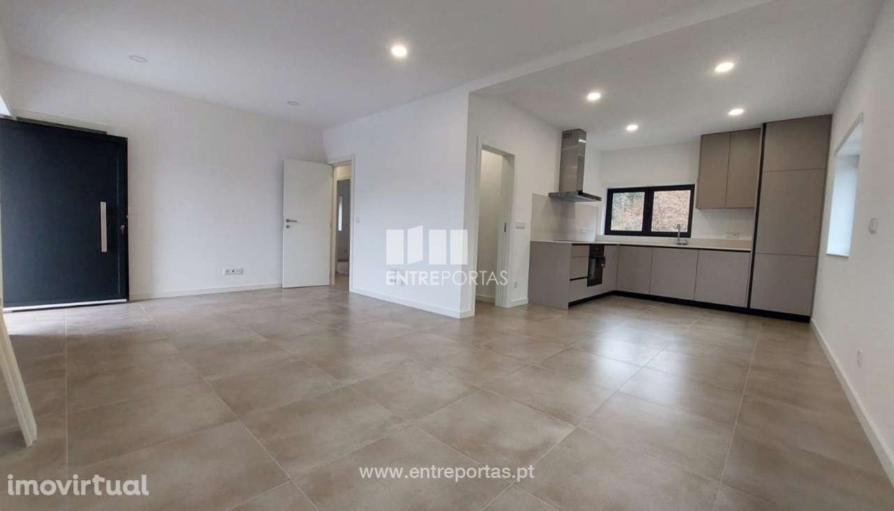 Venda de moradia V3+V1 em fase de restauro,Subportela,Viana do Castelo - Grande imagem: 4/36