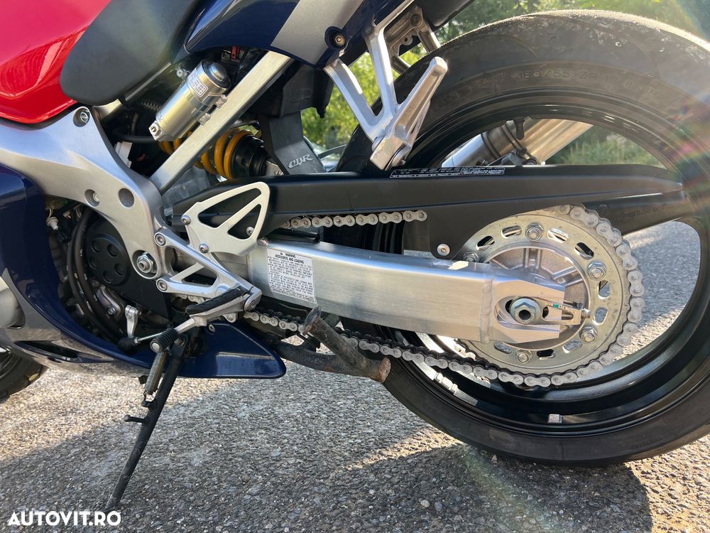 Honda CBR 600F4i - 5