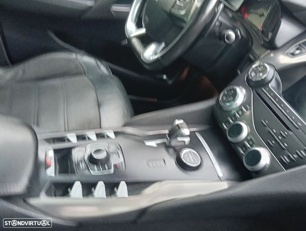 Citroën DS5 2.0 HDi Hybrid4 So Chic CMP6 - 7