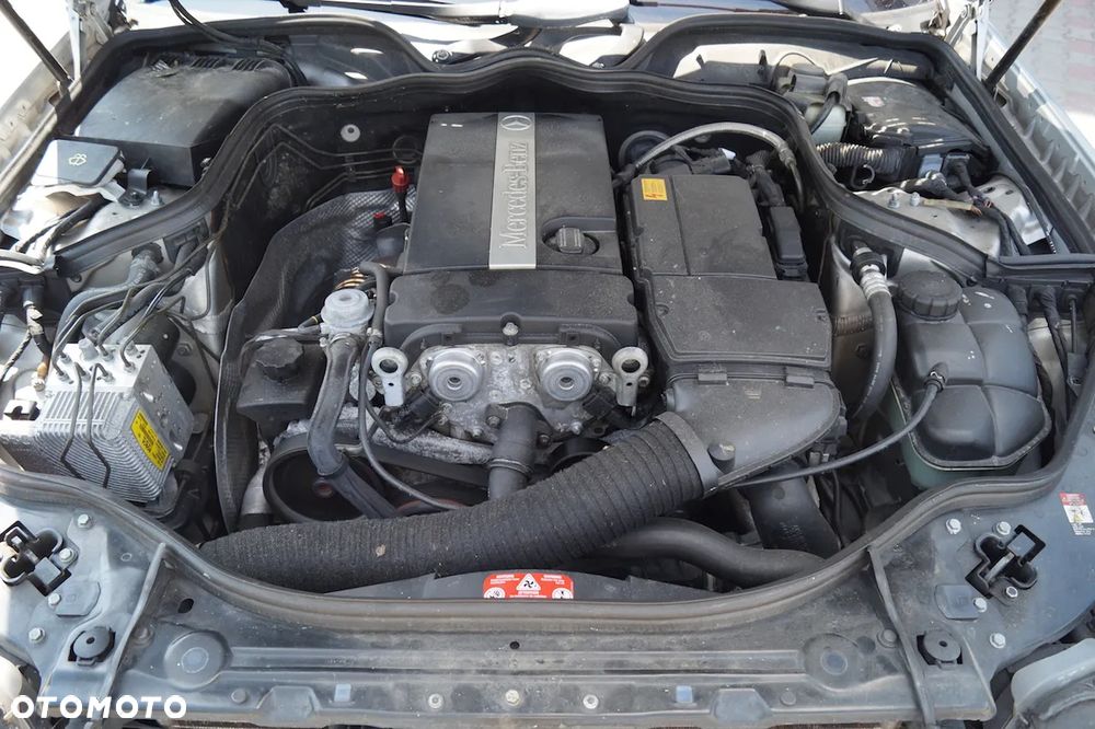 Mercedes-Benz Klasa E 200 Kompressor Automatik Avantgarde - 26