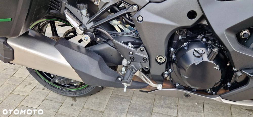 Kawasaki Ninja 1000 SX - 6