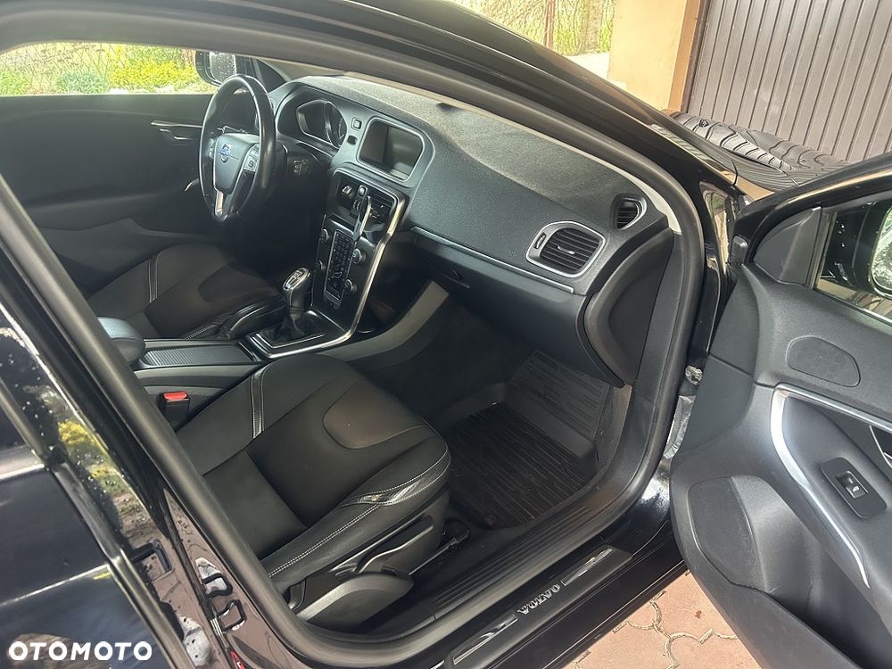 Volvo V40 D2 Momentum - 8