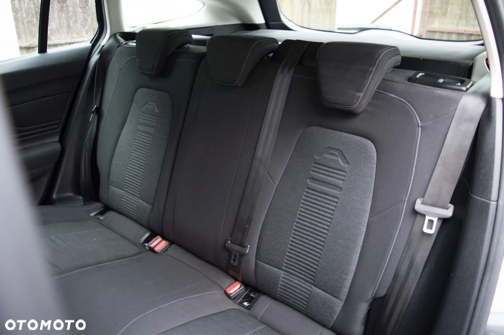 Ford Focus 1.0 EcoBoost Hybrid ACTIVE X - 29