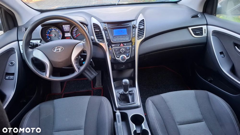 Hyundai i30 blue 1.6 CRDi Passion - 10