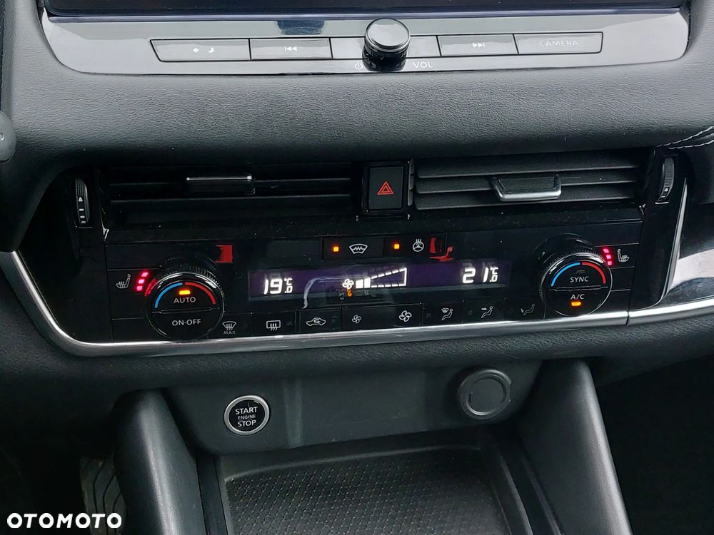 Nissan Qashqai 1.3 DIG-T MHEV N-Connecta Xtronic - 14