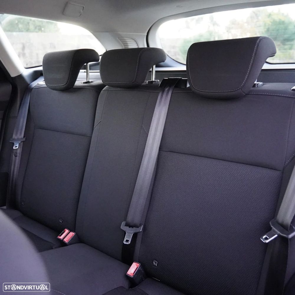 Ford Focus 1.0 EcoBoost Active - 23