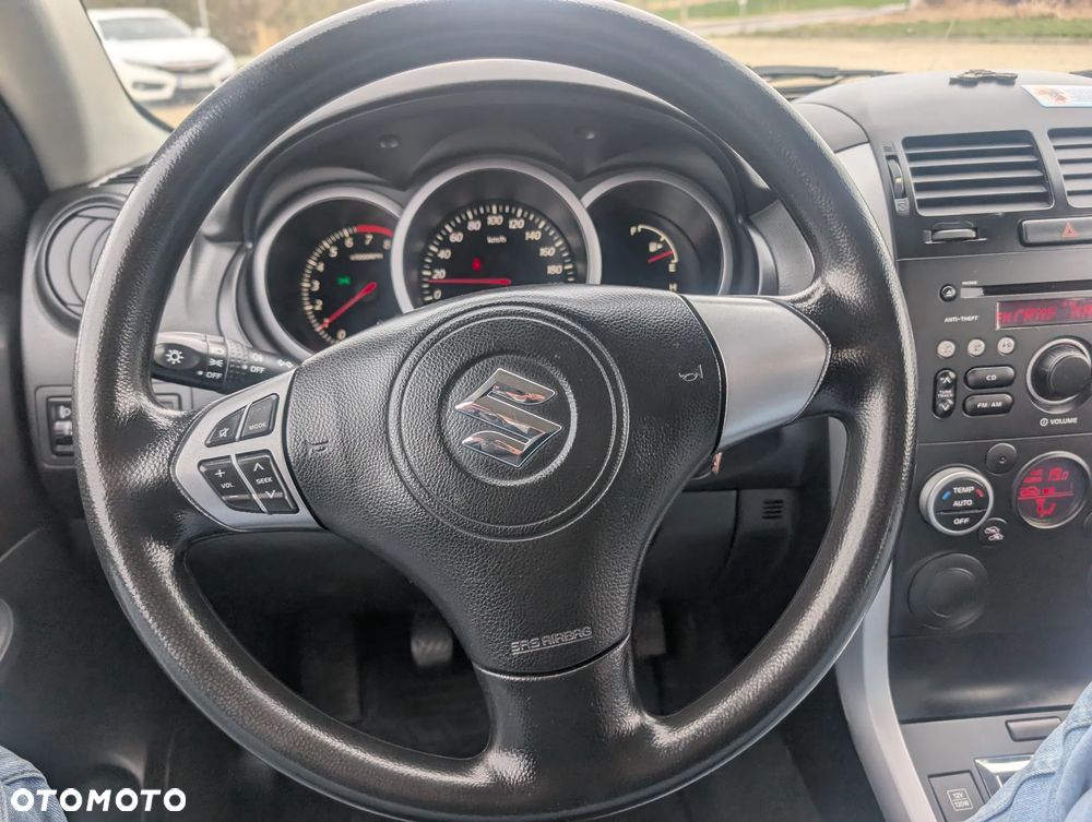 Suzuki Grand Vitara 1.6 Comfort EU5 - 11