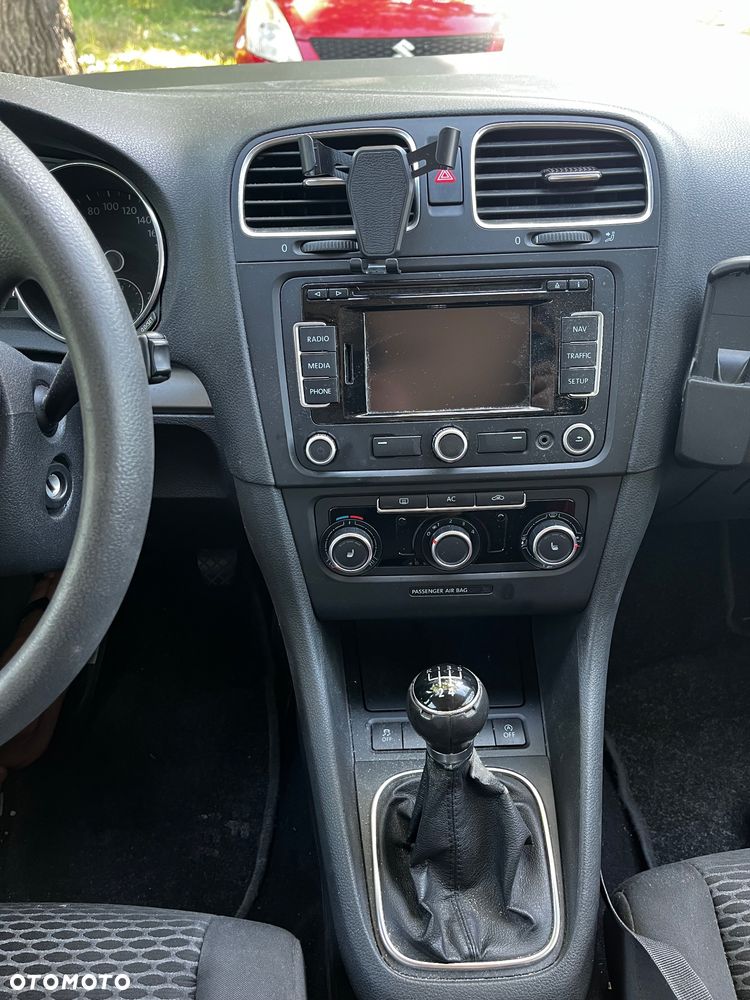 Volkswagen Golf 1.6 TDI DPF Trendline - 28