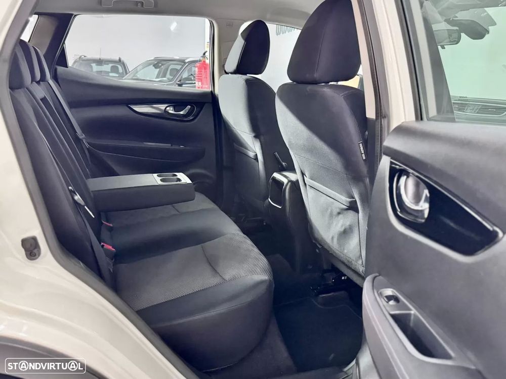 Nissan Qashqai 1.5 dCi Acenta Connect - 37