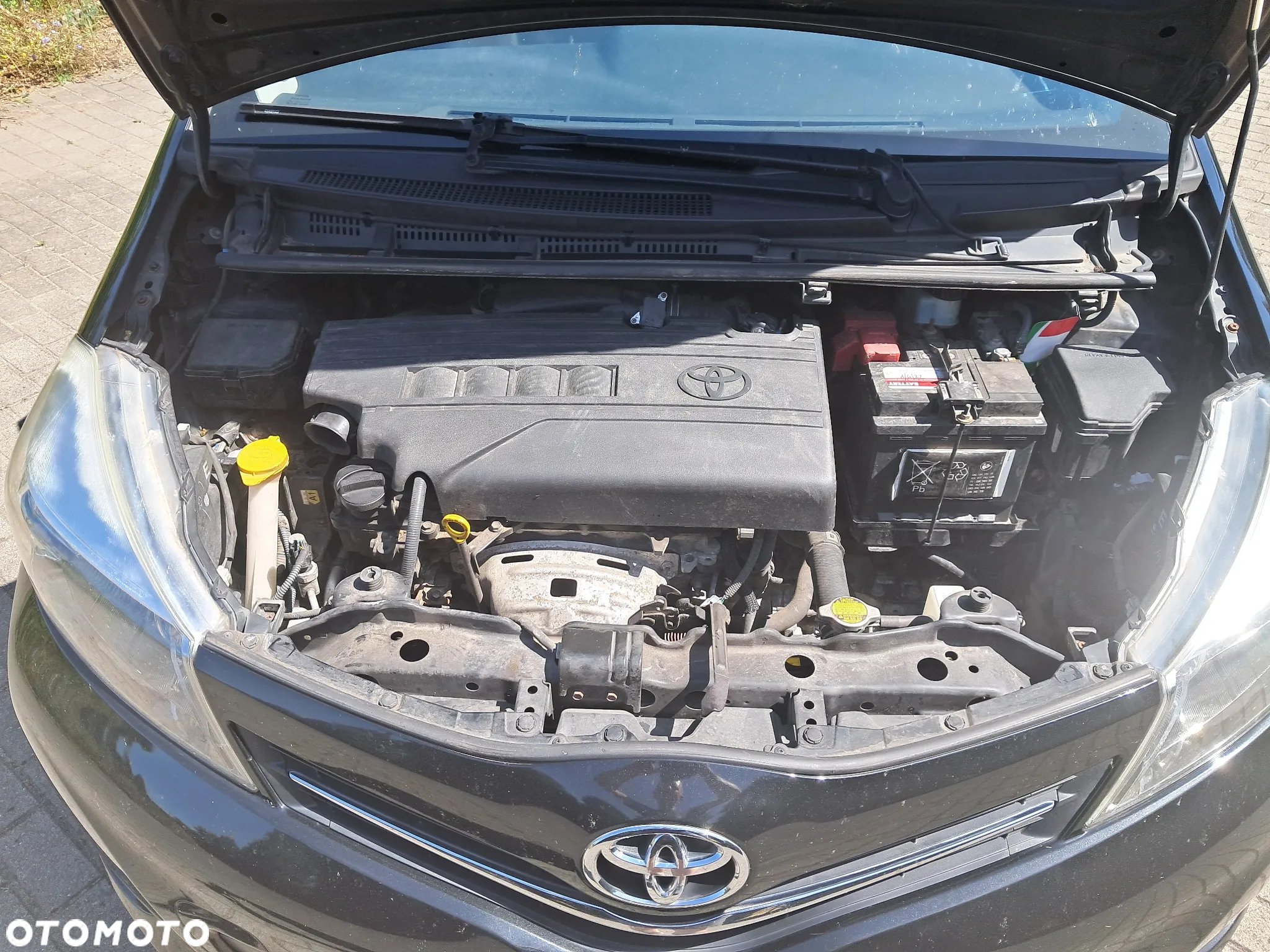 Toyota Yaris - 17