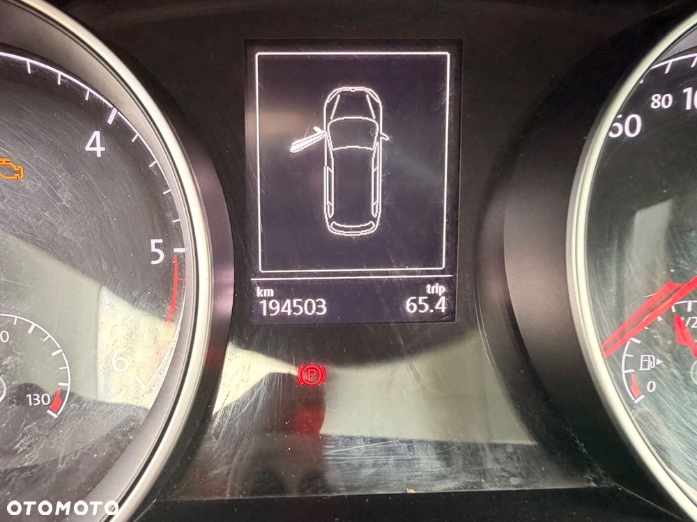 Volkswagen Golf 1.6 TDI BlueMotion Trendline - 11