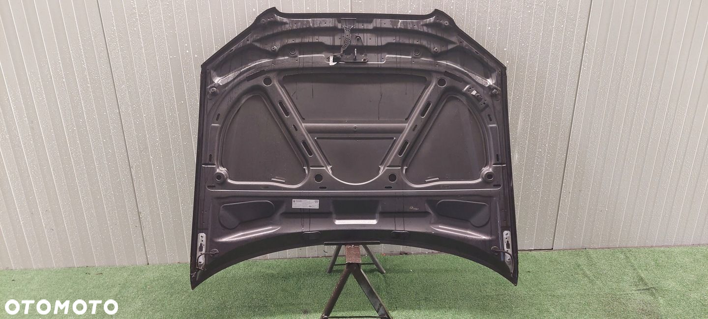 MASKA AUDI A4 B7 LAK LZ7L - 2