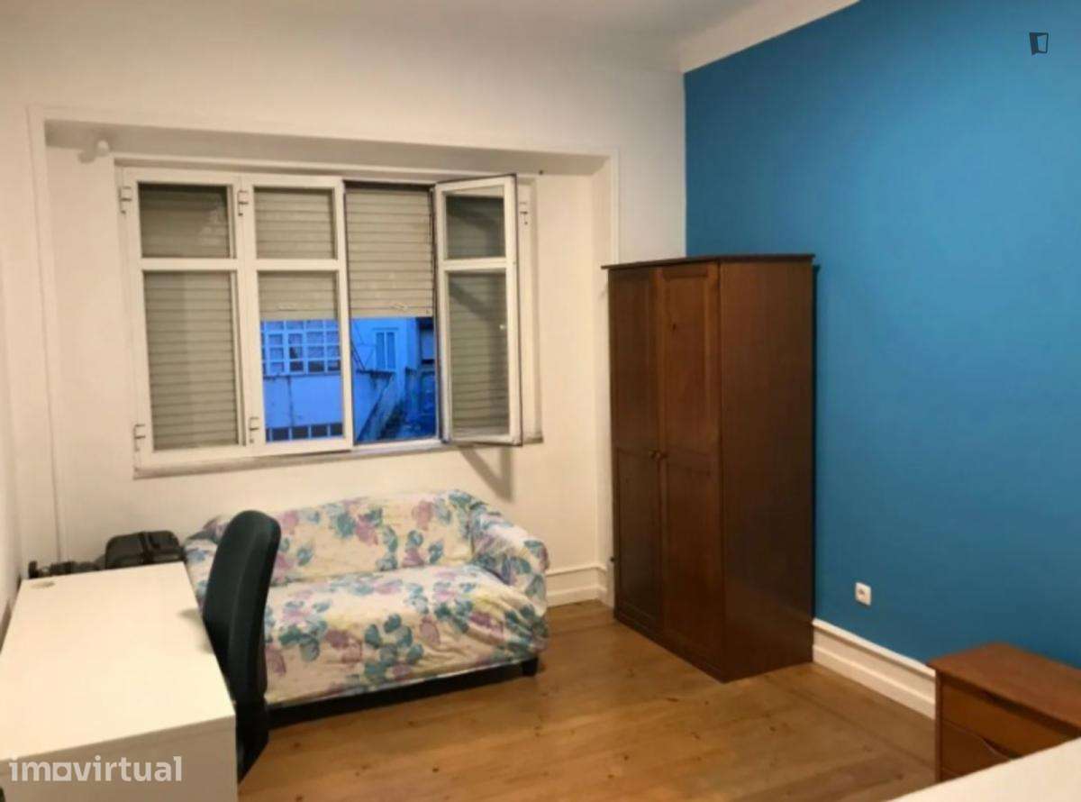 Quarto - localizado em Alameda Lisbon - Grande imagem: 2/4
