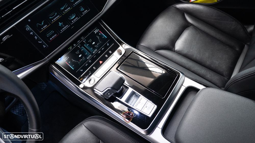 Audi Q7 55 TFSIe quattro Tiptronic - 30