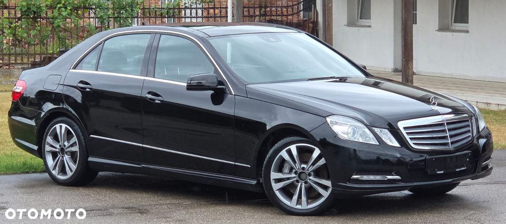 Mercedes-Benz Klasa E 350 CDI DPF BlueEFFICIENCY 7G-TRONIC Avantgarde - 3