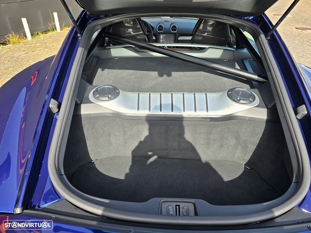 Porsche 718 Cayman GT4 - 13