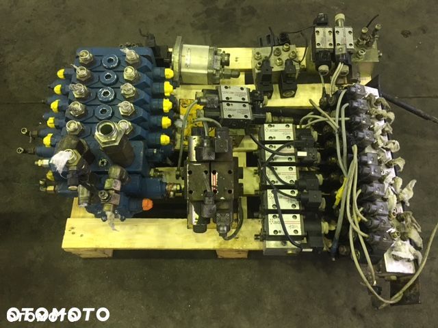 Pompa Rozdzielacz Siłownik Mecalac 12 MXT MTX MSX - 8
