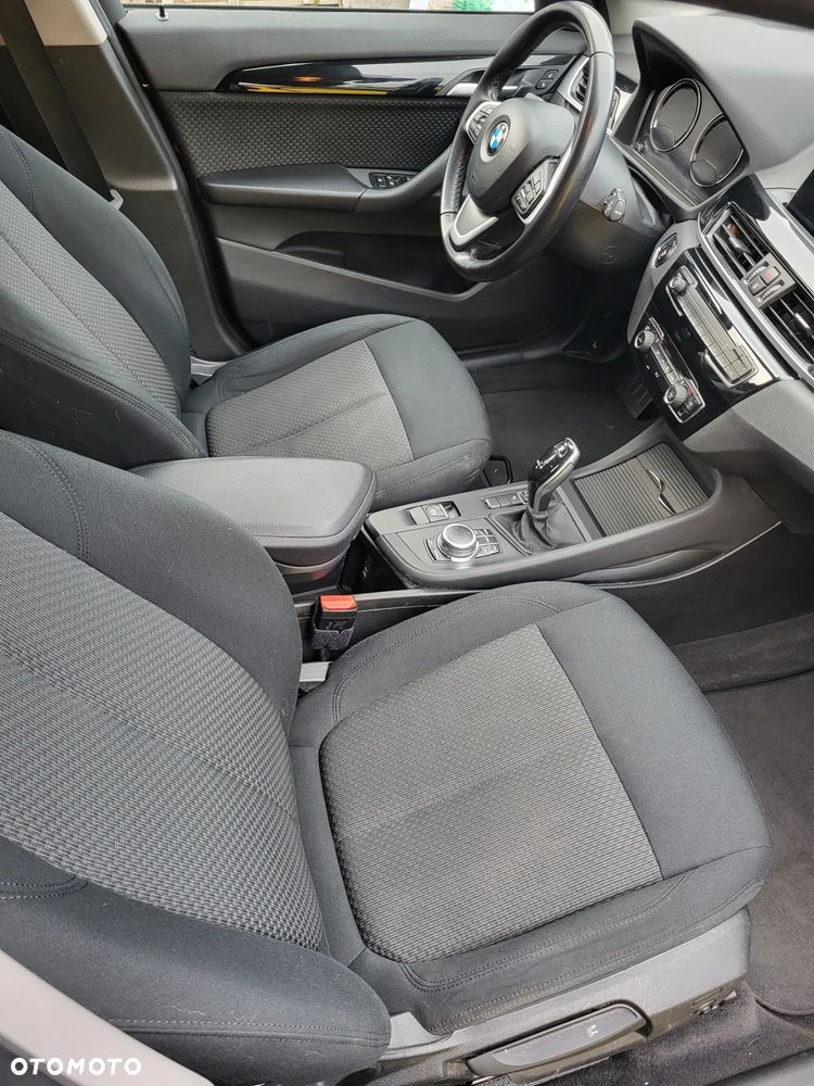 BMW X1 sDrive18i - 9