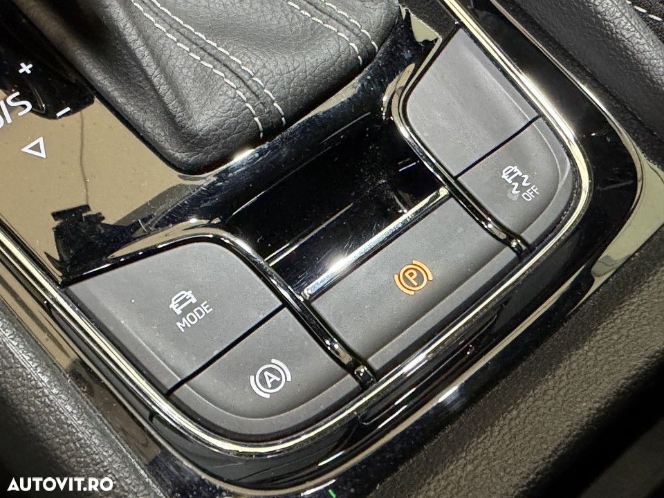 Skoda Karoq 2.0 TDI 4X4 DSG Sportline - 11