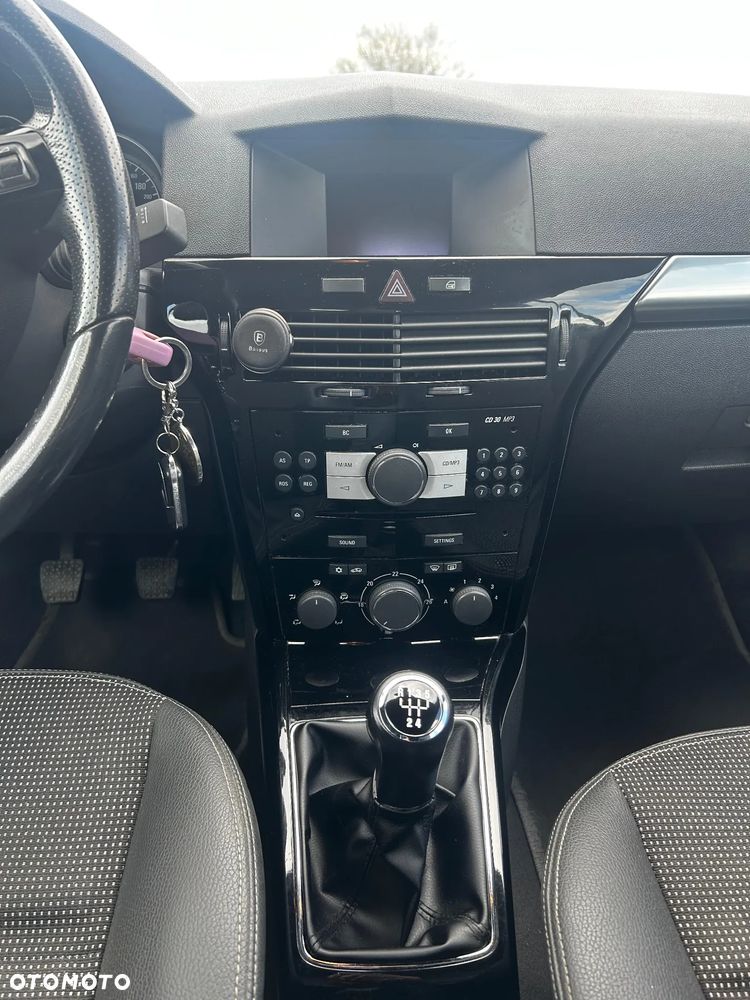 Opel Astra 1.6 - 17