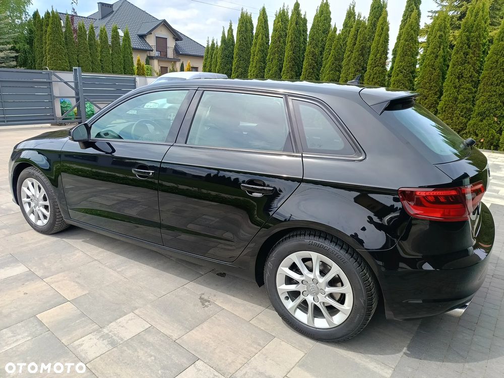 Audi A3 Sportback 2.0 TDI S tronic Attraction - 12