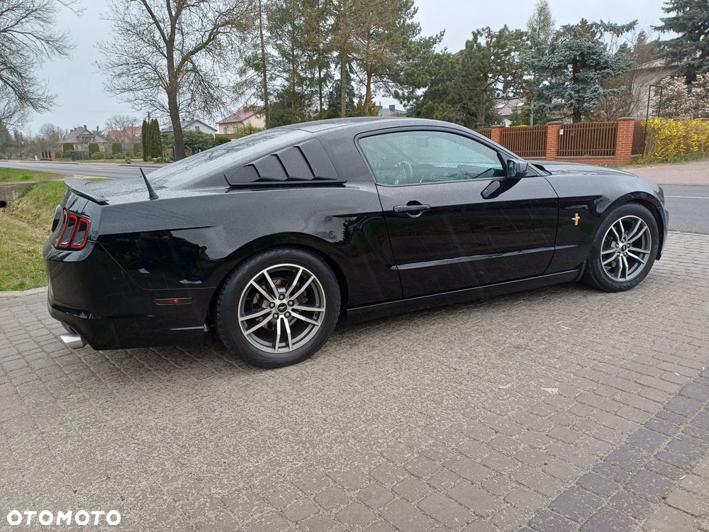 Ford Mustang 3.7 V6 - 8