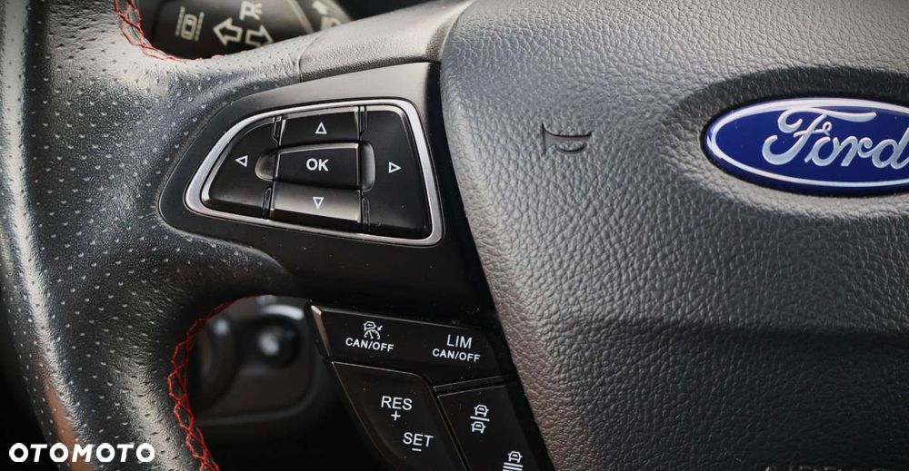 Ford Kuga - 21