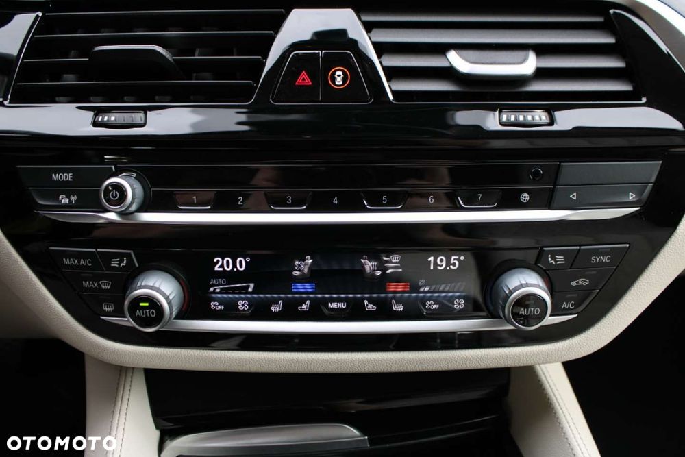 BMW Seria 5 520d xDrive MHEV Luxury Line - 24