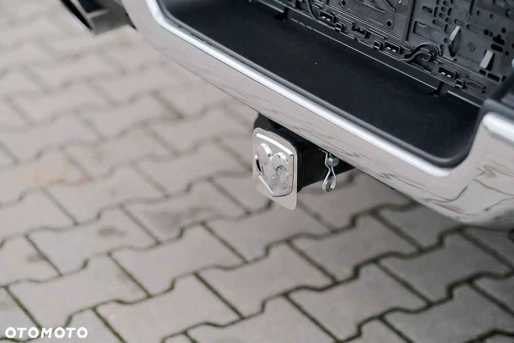 RAM 1500 Crew Cab Shortbed Bighorn - 16