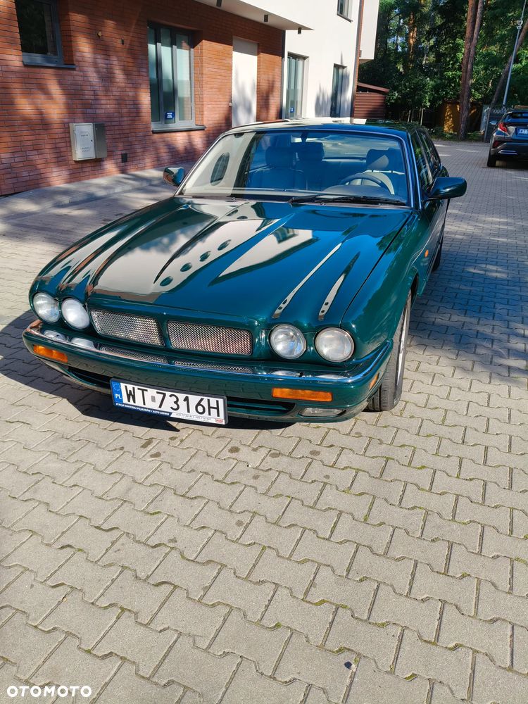 Jaguar XJ - 3