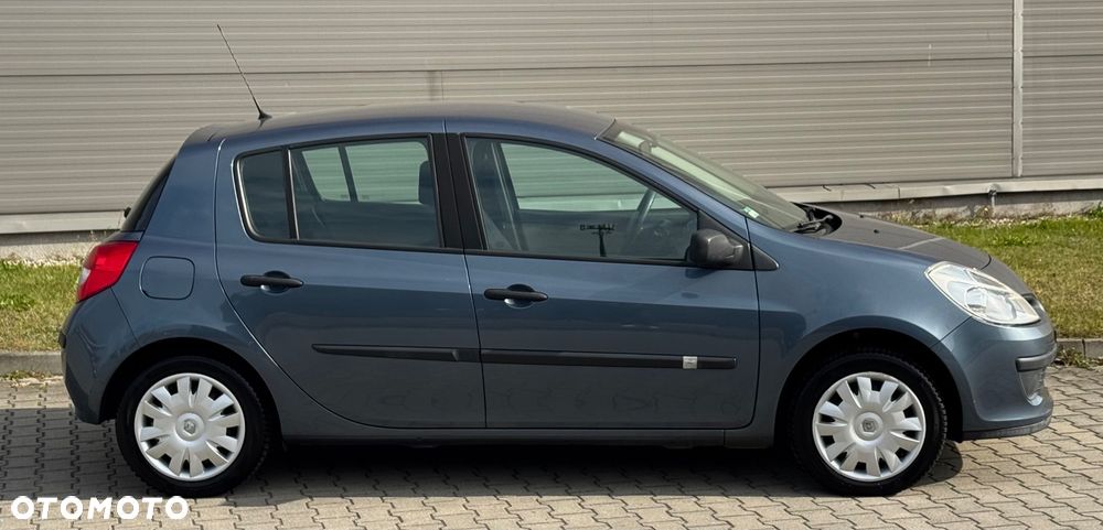 Renault Clio - 6