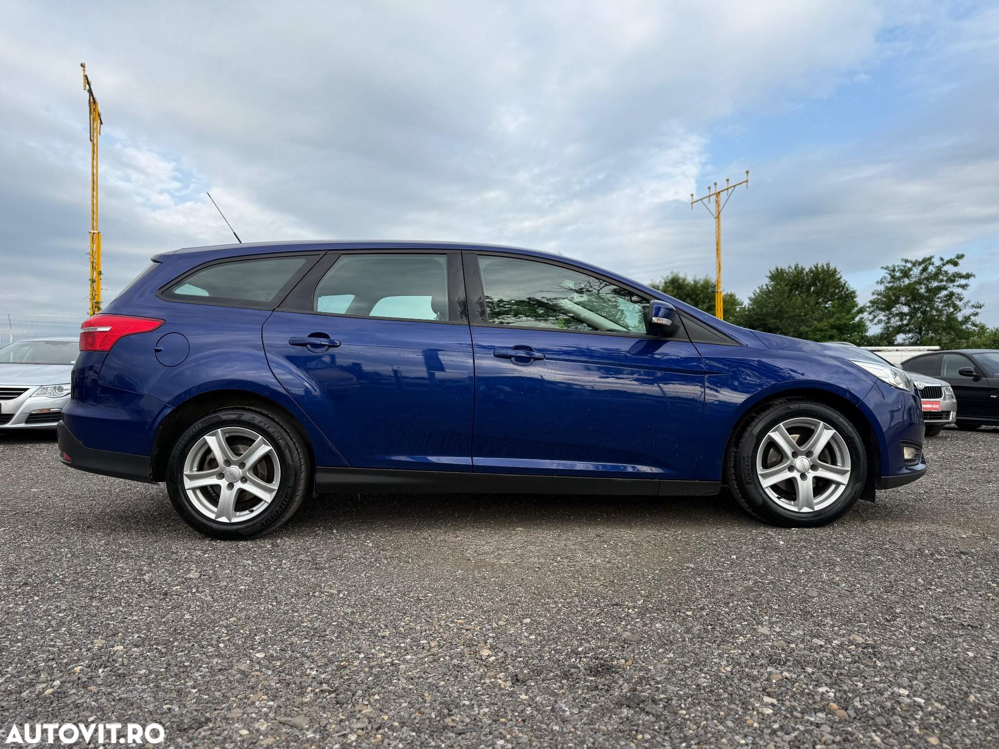 Ford Focus 1.5 EcoBlue Start-Stopp-System COOL&CONNECT - 6