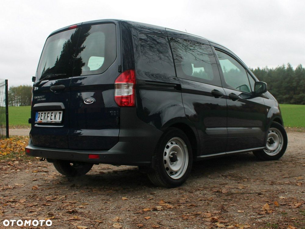 Ford Transit Courier - 24