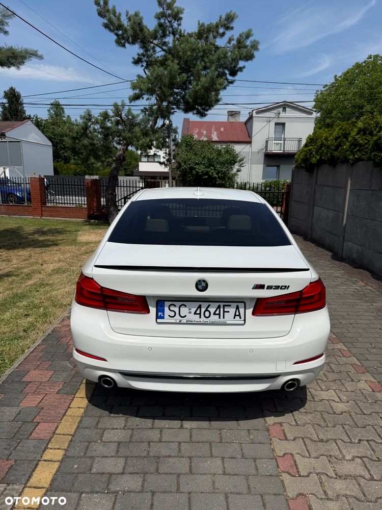 BMW Seria 5 530i M Sport sport - 12