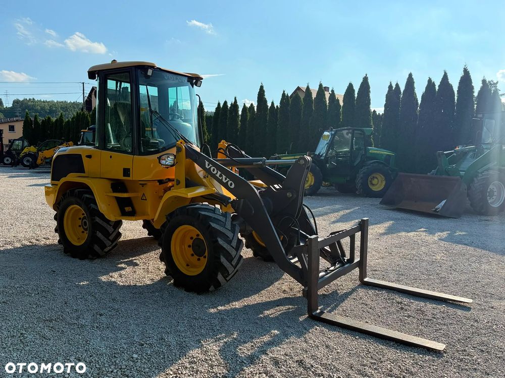 Volvo L30G / ORYGINAŁ / PIĘKNIE UTRZYMANA  / SILNA I SZYBKA / ZADBANA / SPROWADZONA Z NIEMIEC / 407 409 406 60 70 M 506 509 L30 L35 B G - 1
