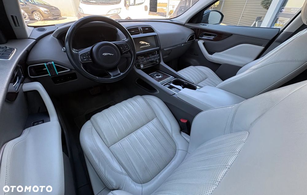 Jaguar F-Pace 30d AWD 300 Sport - 7