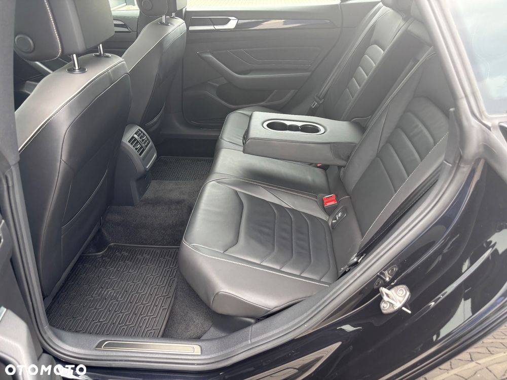 Volkswagen Arteon 2.0 TSI 4Motion R DSG - 32