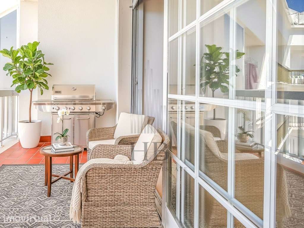Apartamento com Vista Mar na Praia das Maçãs | Sintra - Grande imagem: 2/30