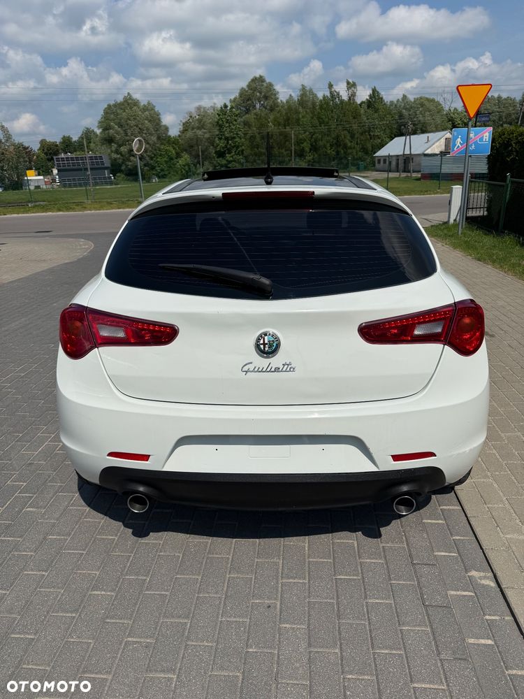 Alfa Romeo Giulietta 2.0 JTDM Distinctive - 5