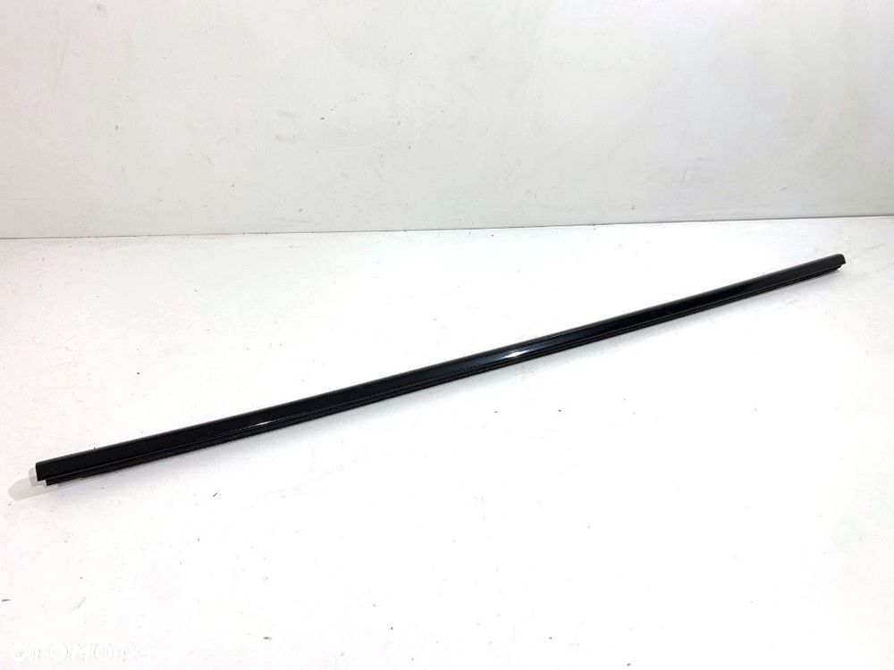 LISTWA ZGARNIAJĄCA PRZÓD LEWY  BMW 5 Gran Turismo (F07) 2009 - 2017 520 d 135 kW [184 KM] olej - 2